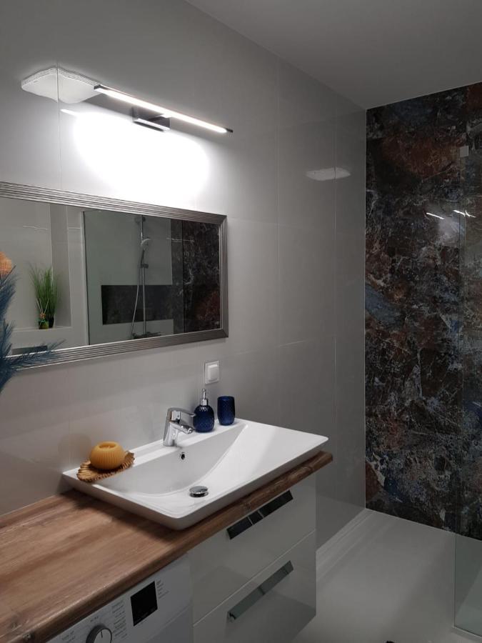 Apartament City View Wes Quality Suite Познань Экстерьер фото
