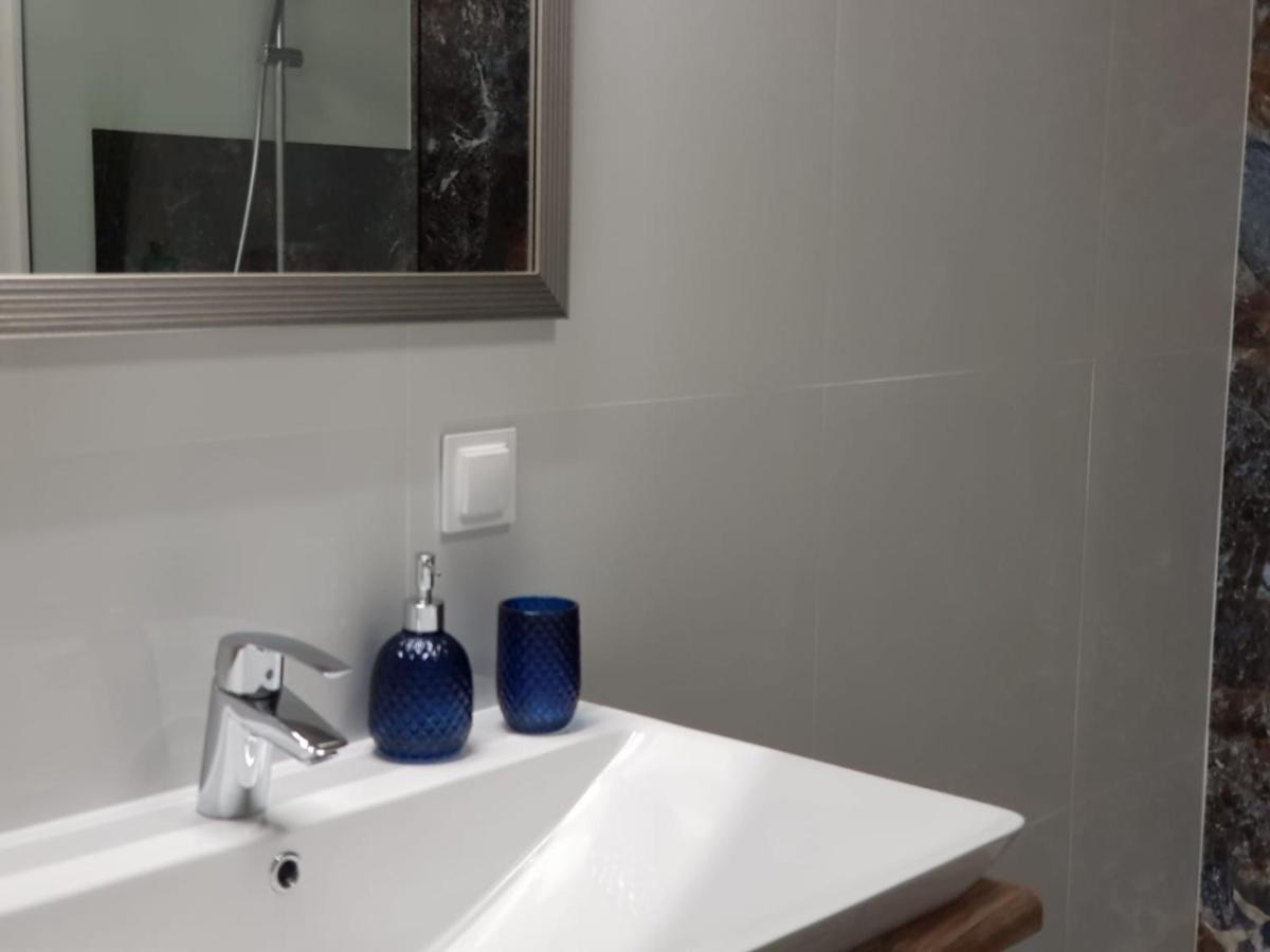 Apartament City View Wes Quality Suite Познань Экстерьер фото